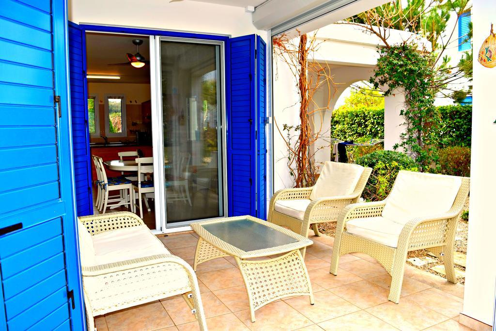 Latchi Beach Front Villa - Private Heated Pool - Amazing Uninterrupted Sea Views Polis ภายนอก รูปภาพ