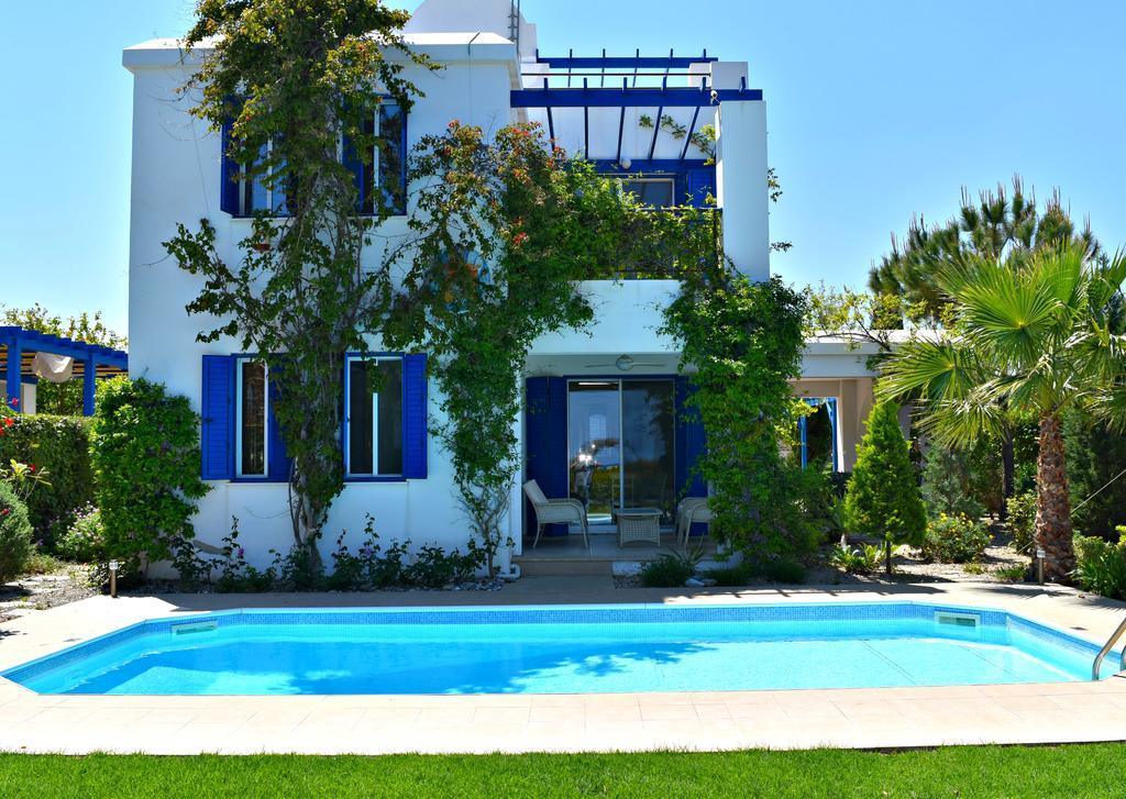 Latchi Beach Front Villa - Private Heated Pool - Amazing Uninterrupted Sea Views Polis ภายนอก รูปภาพ